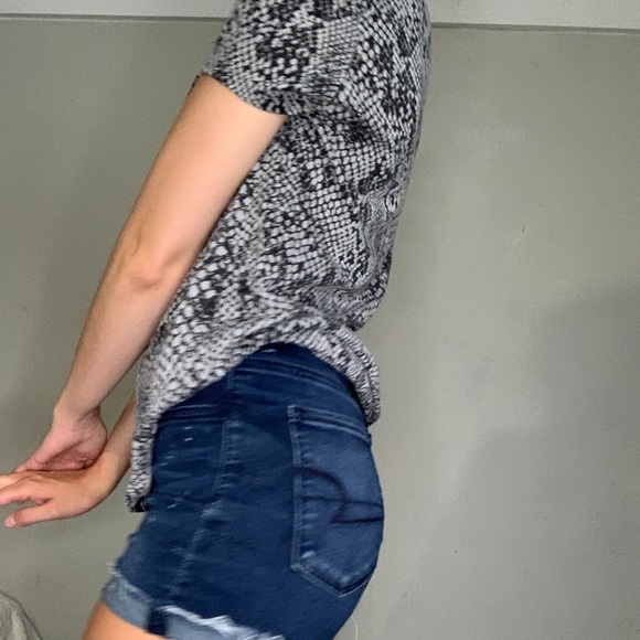 Snake skin basic tee - Picture 5 of 5